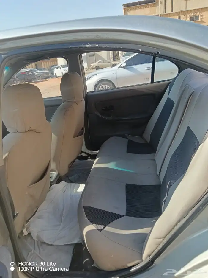 سيارة الانترا موديل 2002 0