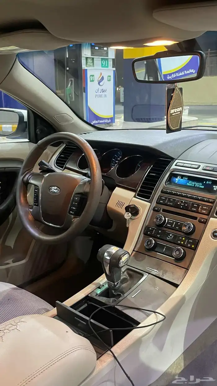 فورد تورس 2010 8