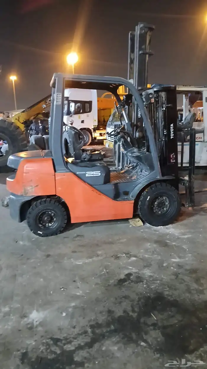 رافعه شوكيه فوركلفت سكينه كرينات للايجار الشهري وليومي 6