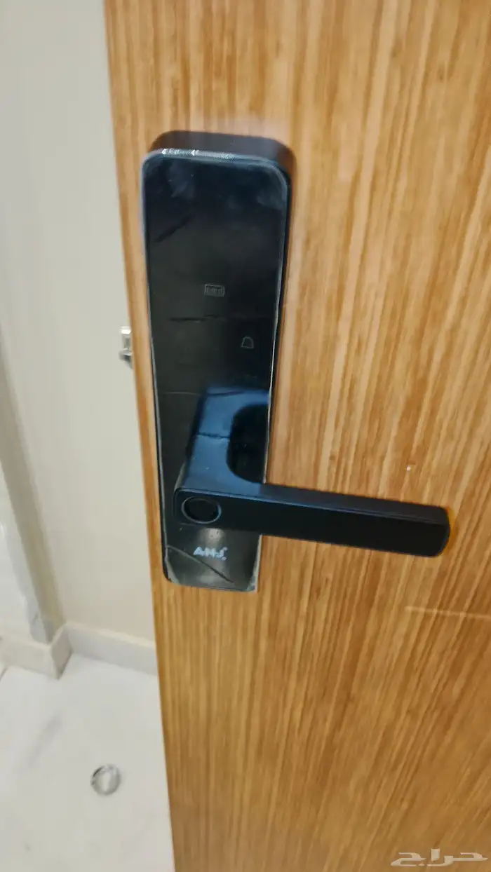 نجار بمكه صيانة ابواب وكولين متنقل بمكه 3