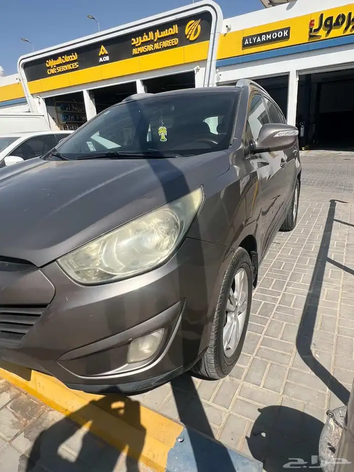 للبيع توسان 2011 نضيف مره ومشيه قليل علا موديله استخدام حشمه 0