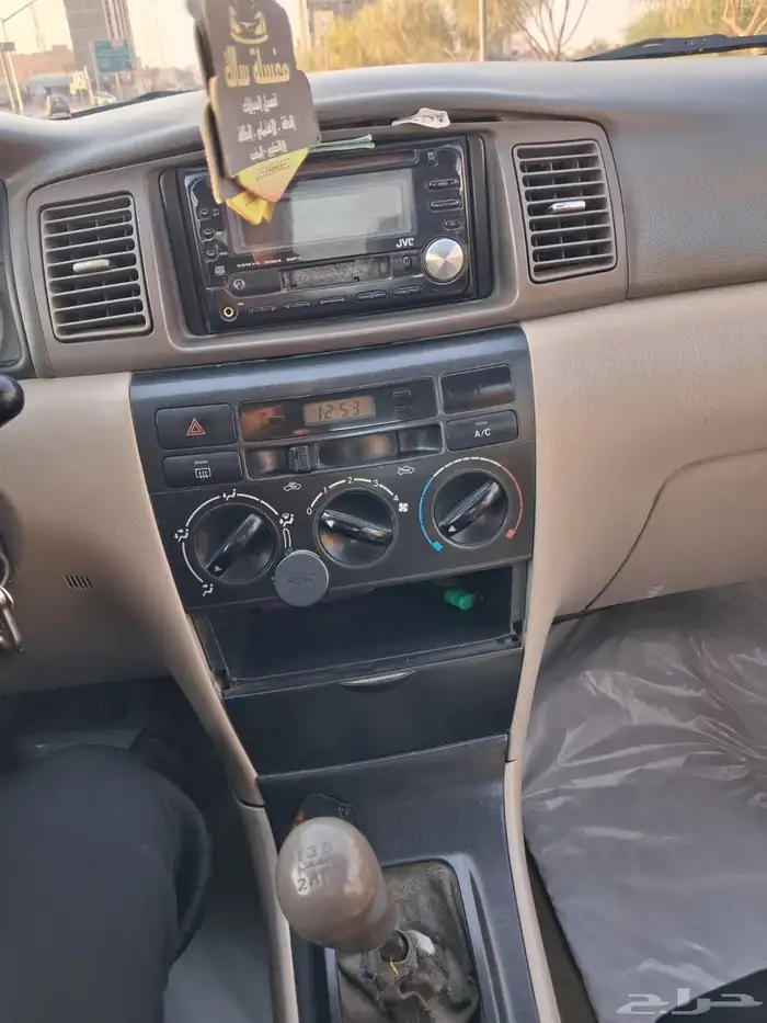 تويوتا كورولا 2003 جير عادي قزاز كهرباء ما تحتاج مصروف كل شي 1