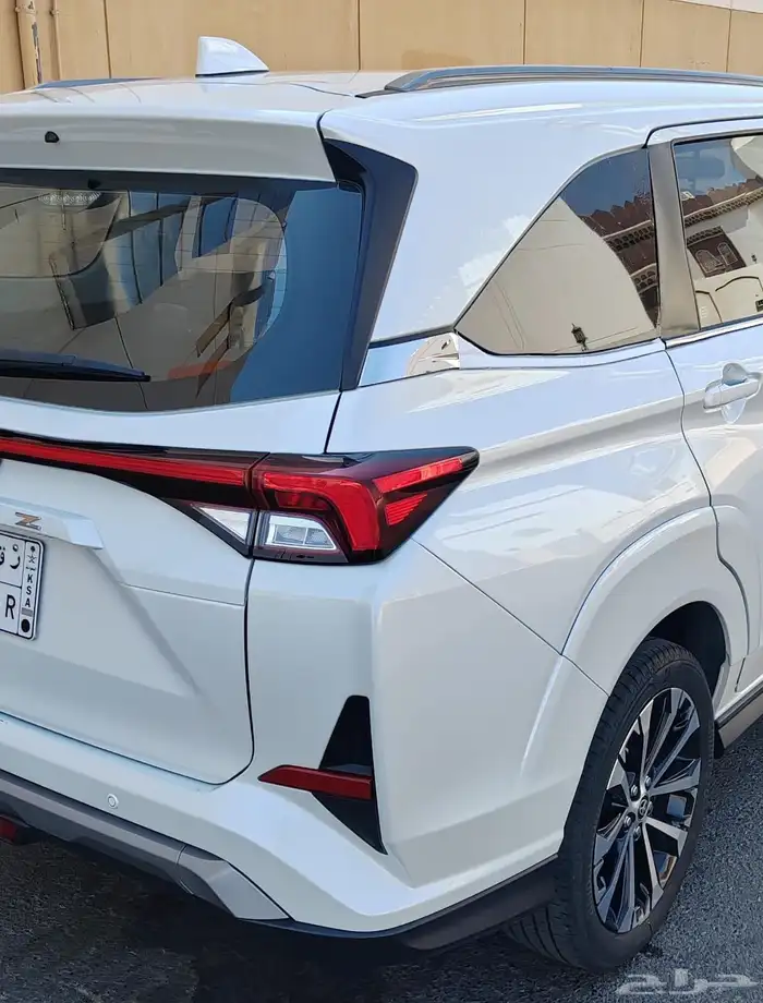 تويوتا فيلوز 2024 فل كامل 4