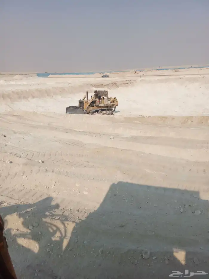 بلدوزرات للإيجار والمقاولات العامه الشرقيه 0