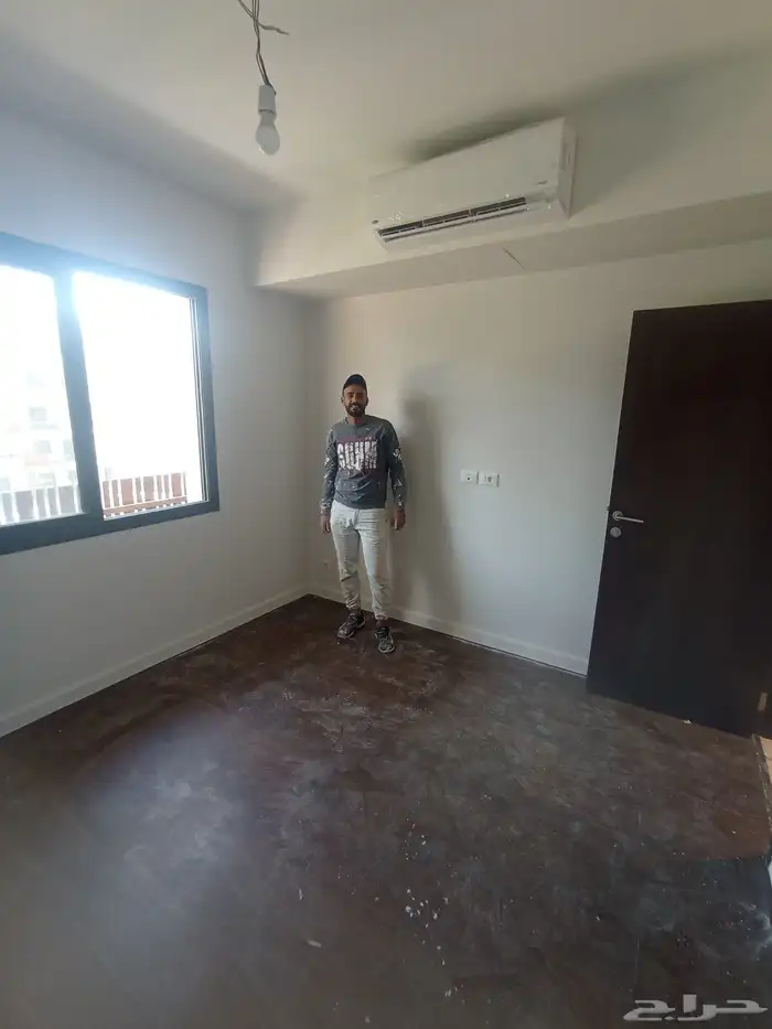 معلم دهانات وديكورات وبديل خشب وبديل رخام و فوم 0