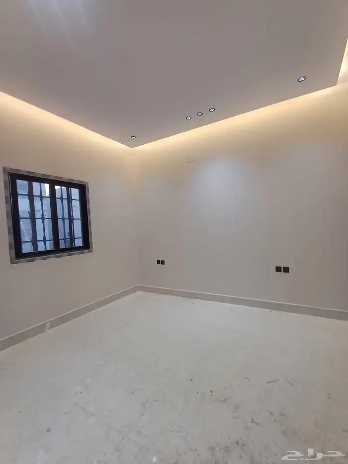 للبيع دور علوي بصك مستقل حي النظيم 9