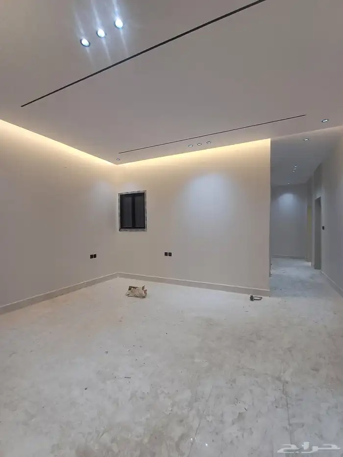 للبيع دورارضي زاويه بصك مستقل حي النظيم 6