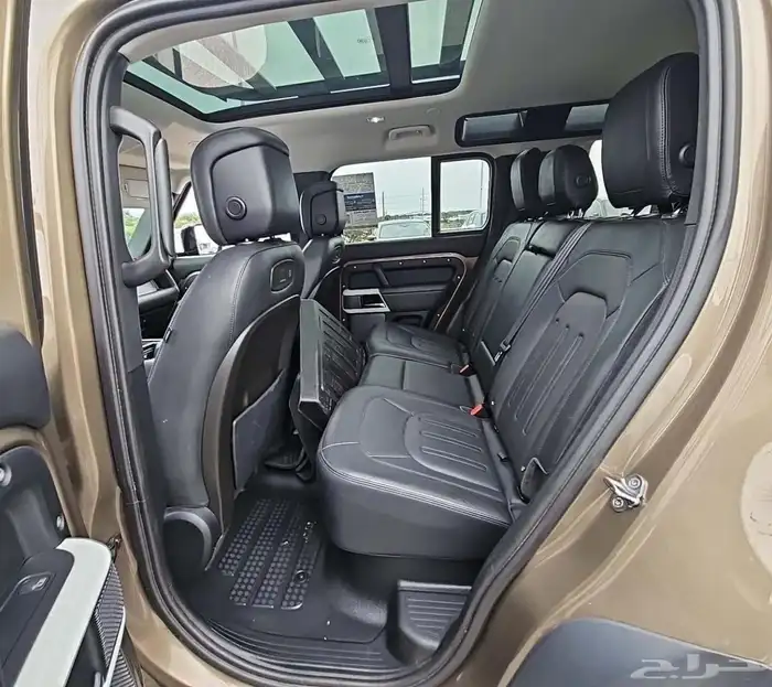 لاند روفر ديفيندر 2020 First Edition 110 HSE بطاقة جمركية 10