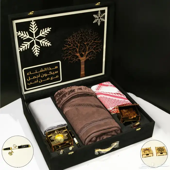 يظهر في الصورة صندوق هدايا فاخر باللون الأسود م صمم كبوكس ش 2