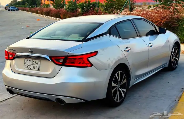 للبيع نيسان مكسيما 2018 مالك اول نظيفة بالهفوف ممشى قليل 35