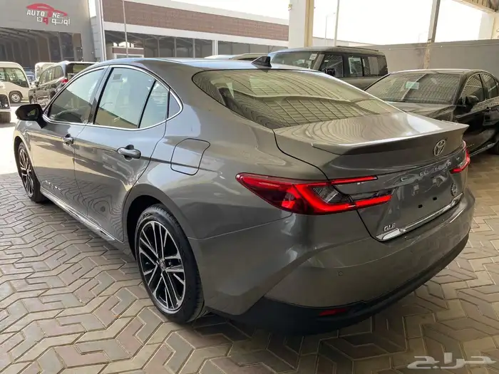 تويوتا كامري جراندي فل كامل الساير 2025 11