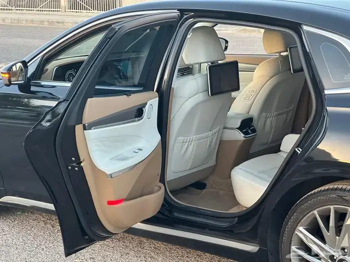 هيونداي ازيرا فل كامل مواصفات خاصه 1