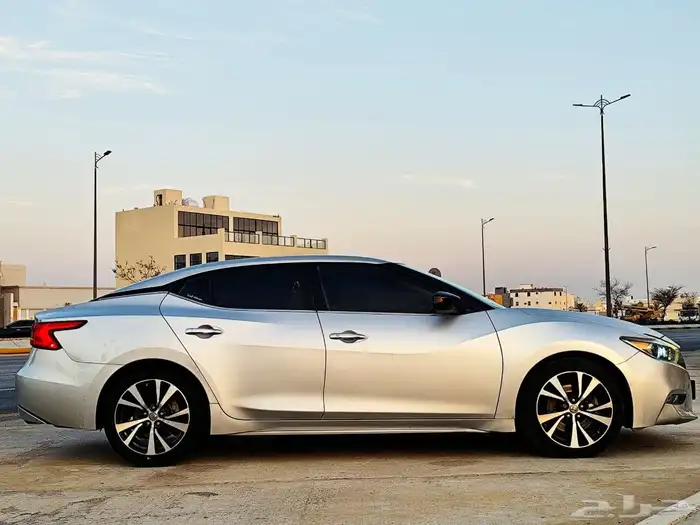 للبيع نيسان مكسيما 2018 مالك اول نظيفة بالهفوف ممشى قليل 37