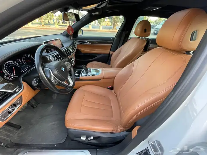 بي ام دبليو Li740 2019 فل سعودي 4