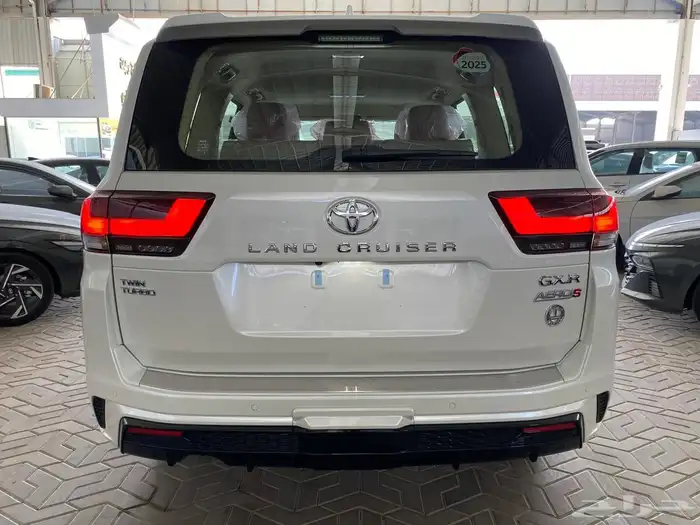 لاندكروزر جي اكس ار الساير الأصلي L5 2025 1