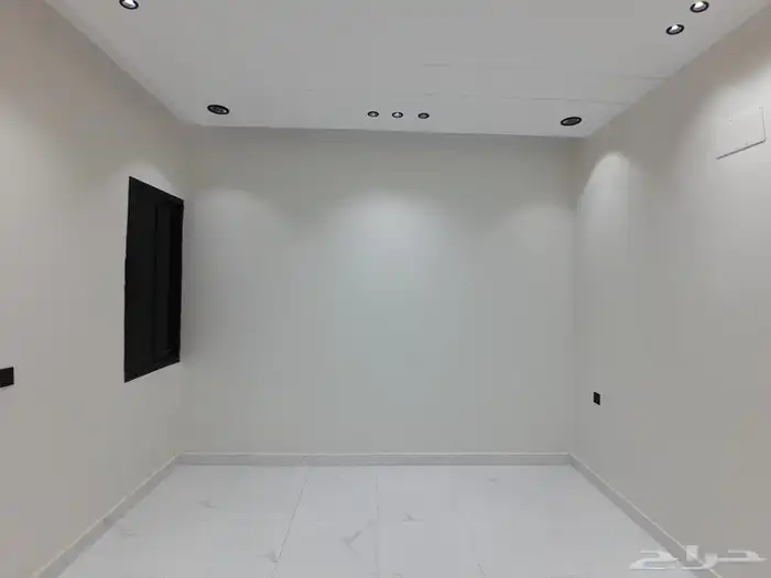 للبيع شقه دور ثاني مع سطح مستقل المصعد جاهز بسعر 550الف 14