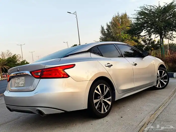 للبيع نيسان مكسيما 2018 مالك اول نظيفة بالهفوف ممشى قليل 36