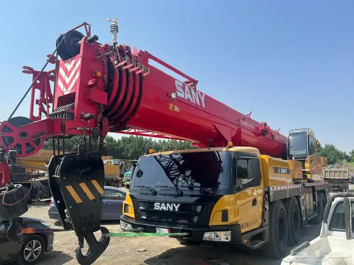 معدات ثقيله للإيجار 10