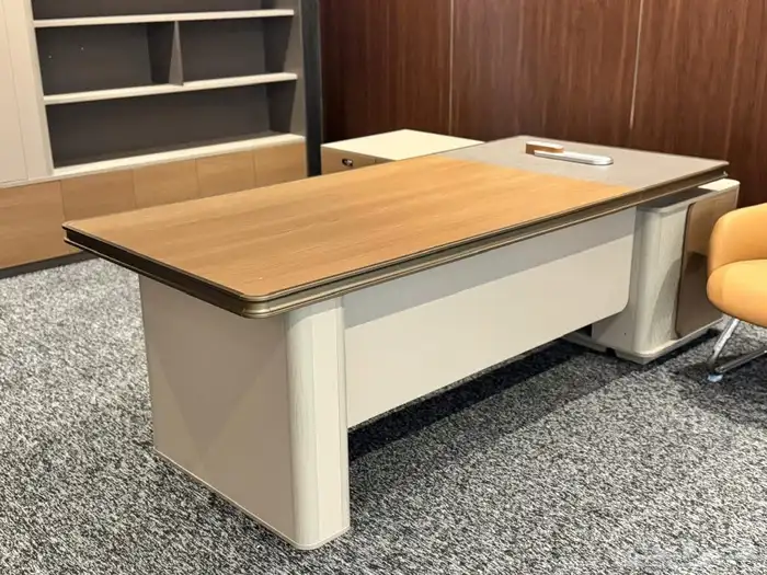 اختار مكتبك وابدأ يومك باحترافية 0