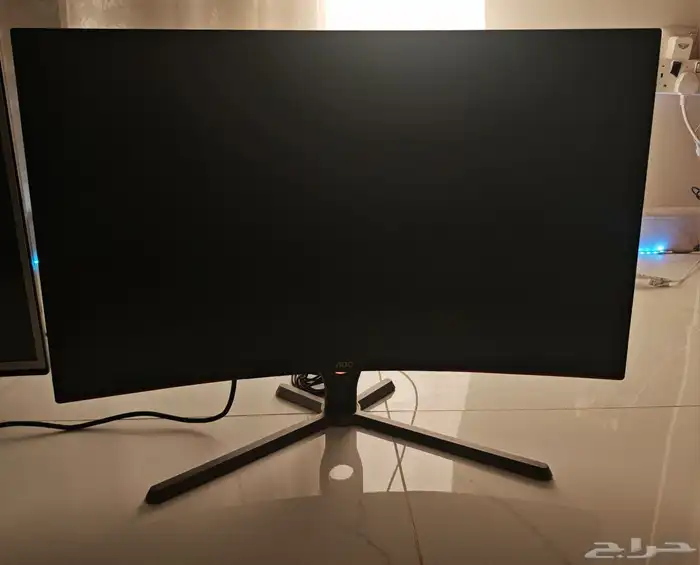 شاشة AOC جيمينج كرف 32 بوصة بحالة ممتازه استخدام اقل من سنه 0
