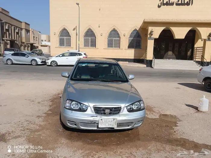 سيارة الانترا موديل 2002 2