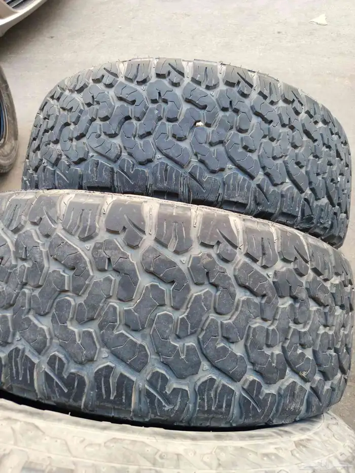 كفرات مستعمل نضيف نص حجري ودواي مقاسها 315 70 17 2