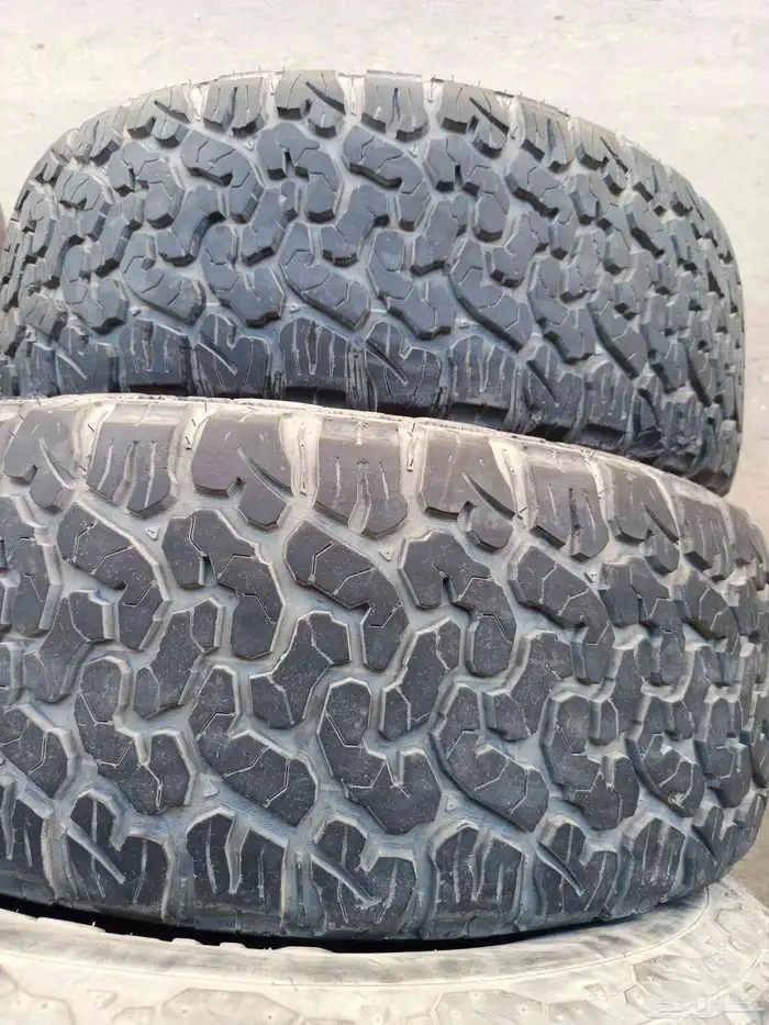 كفرات مستعمل نضيف نص حجري ودواي مقاسها 315 70 17 0