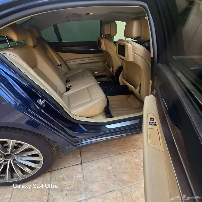 سيارة بي ام 740 2012 توين تيربو 5