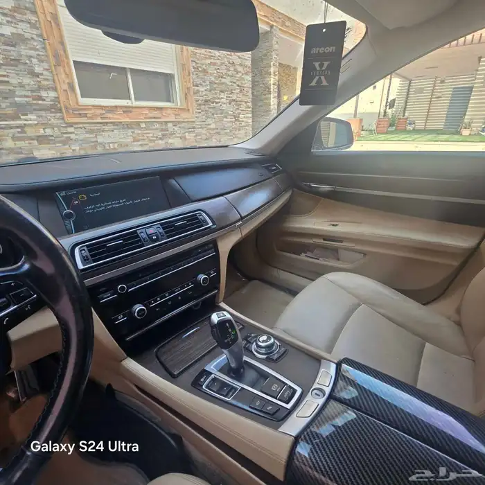 سيارة بي ام 740 2012 توين تيربو 6