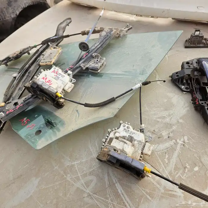 اودي A5 2014 قزاز قفل يد باب 1