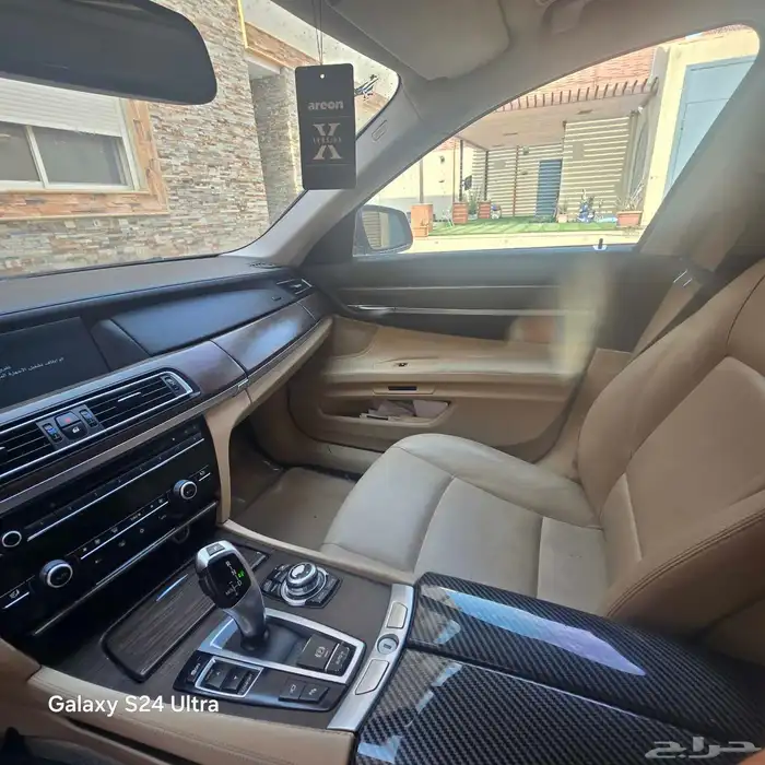 سيارة بي ام 740 2012 توين تيربو 2