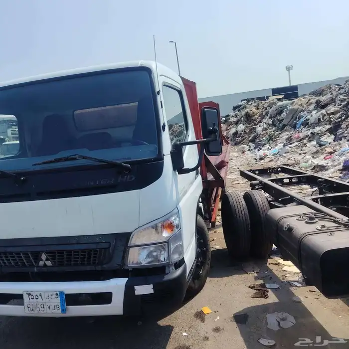 دينه مستبيشي مديل 2016 اتش دي 1