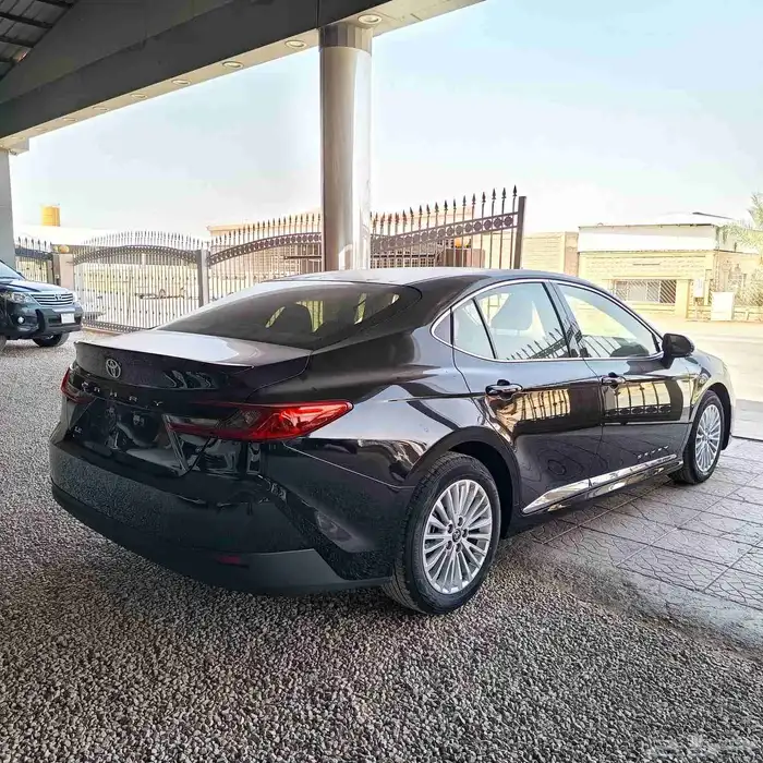 تويوتا كامرى LE موديل 2025 اصفار سعودى- نصف فل 15