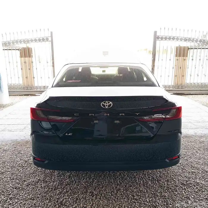 تويوتا كامرى LE موديل 2025 اصفار سعودى- نصف فل 17