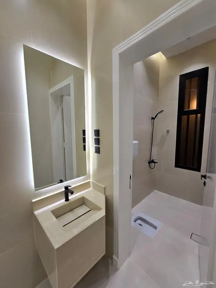 للبيع شقه ارضى 500 الف كامل خدمات 15