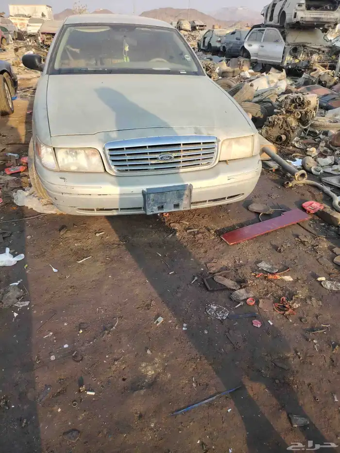 فورد فكتوريا 2012 للبيع قطع غيار فقط 0