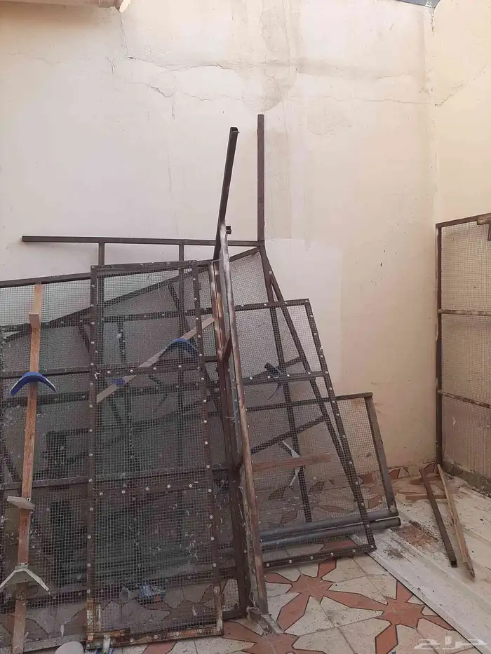 بيع صندقه حمام مفكوك الحديد 1