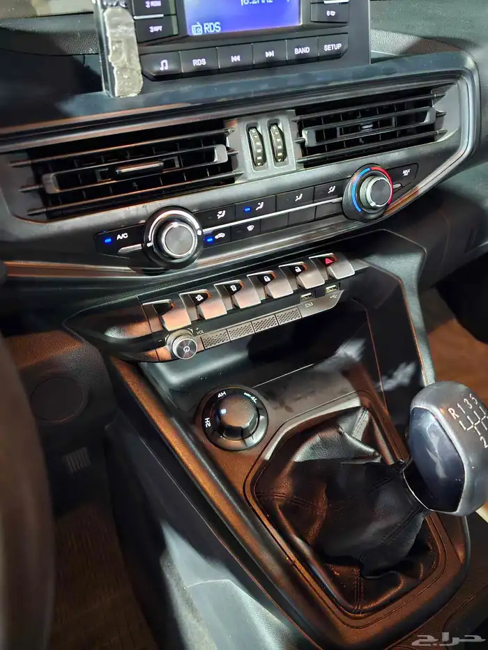 للبيع شانجان هنتر 2023 دبل ديزل السعر 47 7