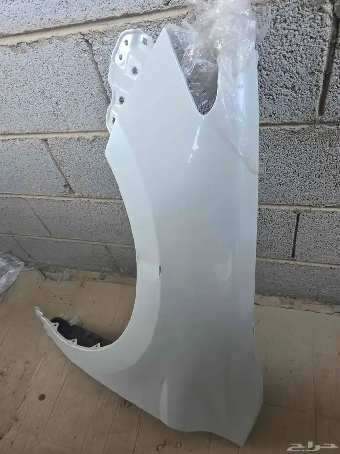 رفرف كامري2025 اييض لولوي 3