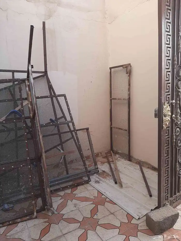 بيع صندقه حمام مفكوك الحديد 2