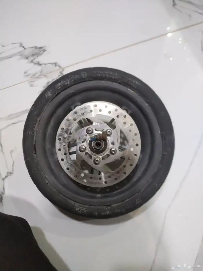 جنط سكوتر شاومي مع شاحن 36 فولت مع نور سكوتر شاومي شغال 3