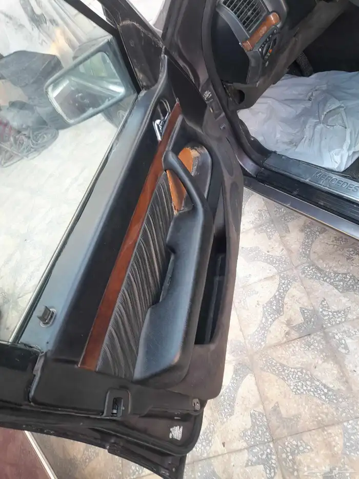 مرسيدس شبح 300 لارج موديل 1992 4