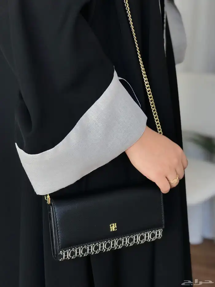 شنط ماركة سي آتش مستر كوالتي 9