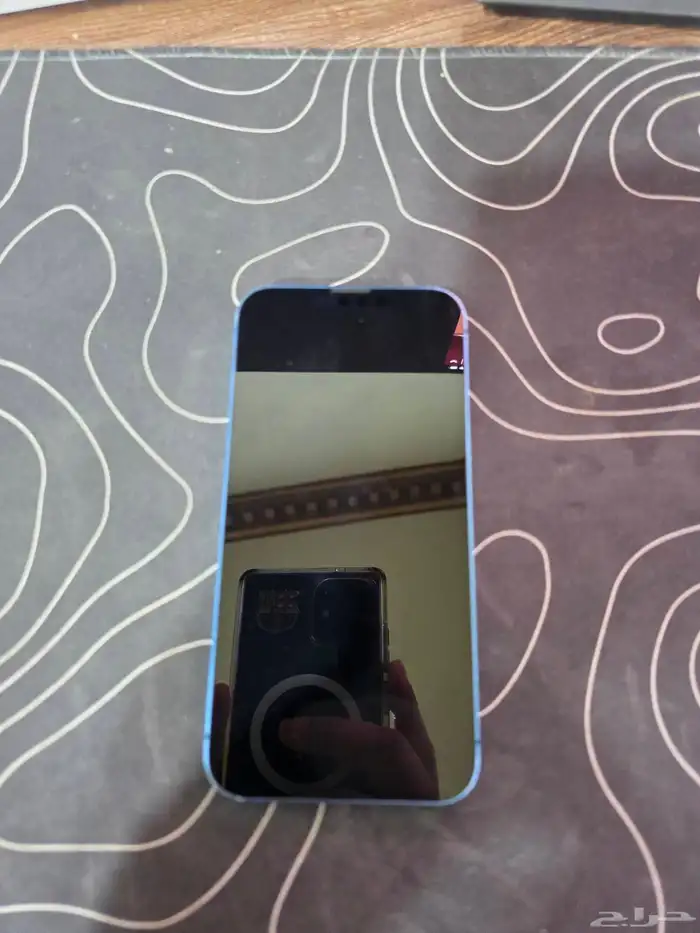 ايفون 13 ازرق 1