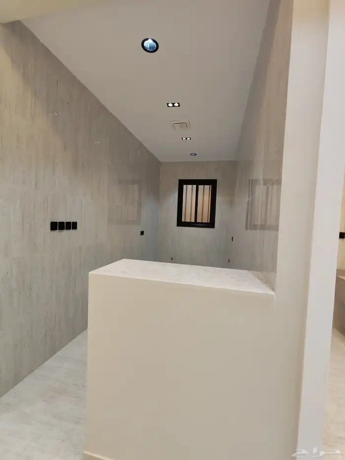 للبيع روف تشطيب vip مقابل نادي ضمك 8