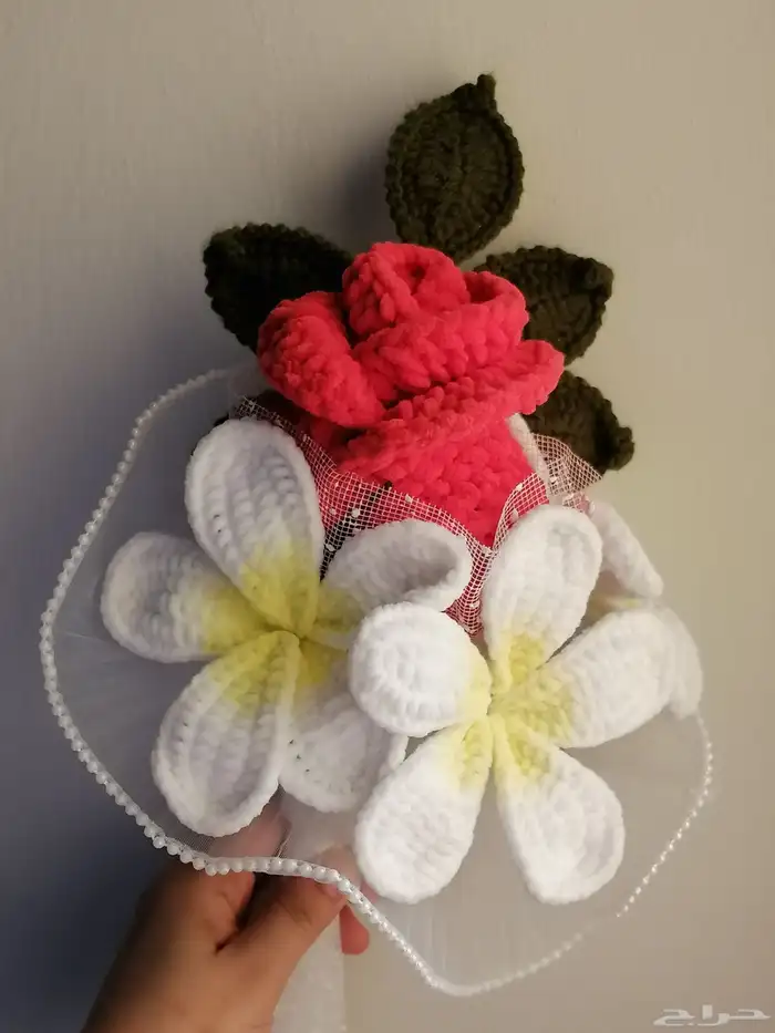 باقات ورد بخيوط الصوف جاهزة للتسليم الفوري 6