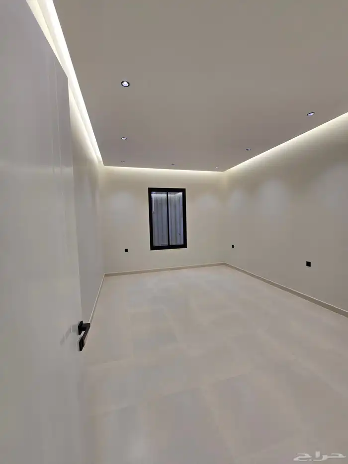 للبيع شقه ارضى 500 الف كامل خدمات 36