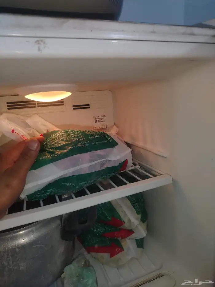 ثلاجه L. G بخار كبيره 600 ريال بخار مافيه شئ 1