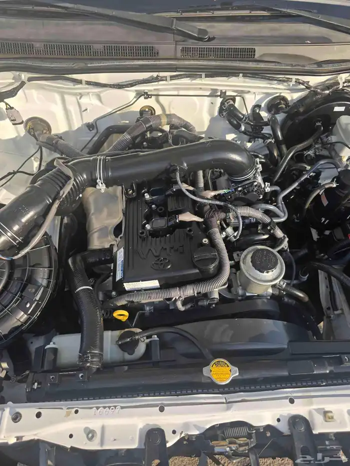 مكينة هايلوكس انوفا 2015 . 2010 0