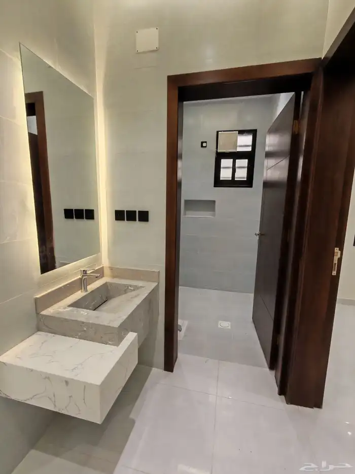 للبيع روف علوي بسعر 650 الف شمال الخميس وسط الخدمات 6